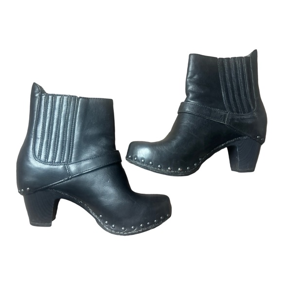 Dansko Black Ankle Booties with Sleek Design - Picture 3 of 8